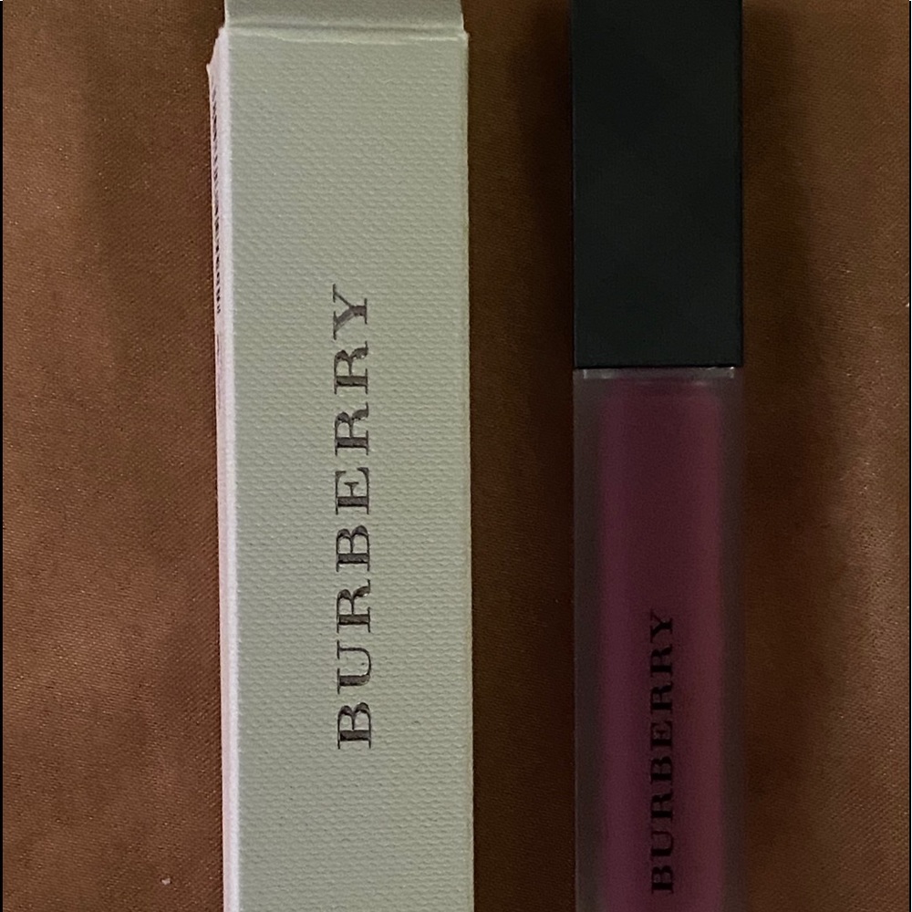 Authentic Burberry liquid lip velvet